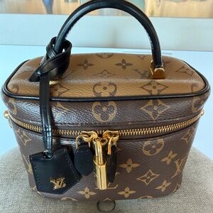 Louis Vuitton Reverse Monogram Vanity Gold Hardware COA dustbag strap lock key